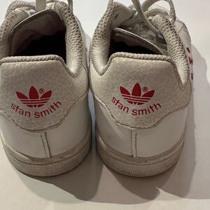 Adidas Stan Smith Kids White Sneakers with Red Heart Details